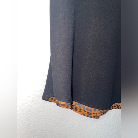 Express Reversible Animal leopard Print V-
Neck Spaghetti Strap Cami Top NWOT - Picture 9 of 11